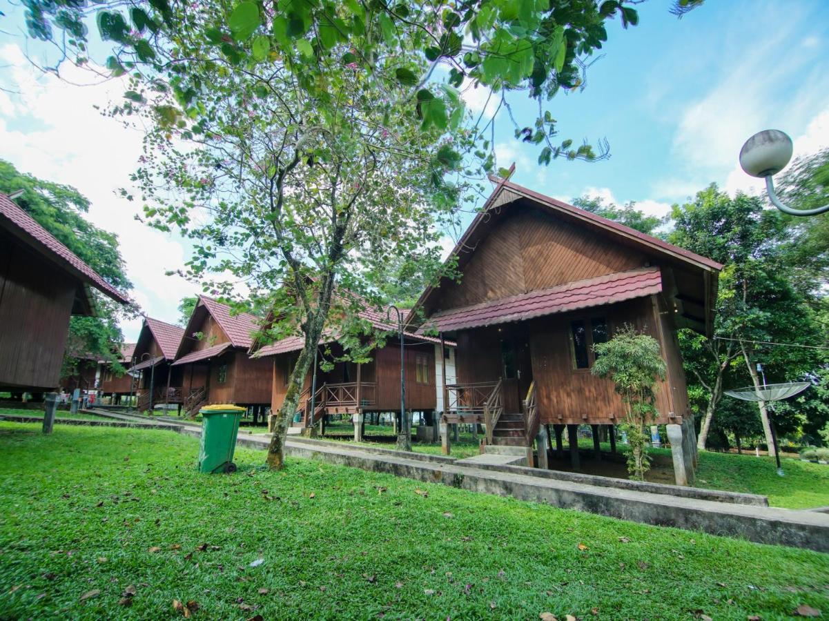 Oyo 3475 Villa Ex Mtq Pagaralam Екстер'єр фото